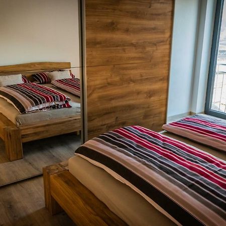 Landhaus Ferienwohnungen Mit Pool Und Wellness Neukirchen-Balbini エクステリア 写真